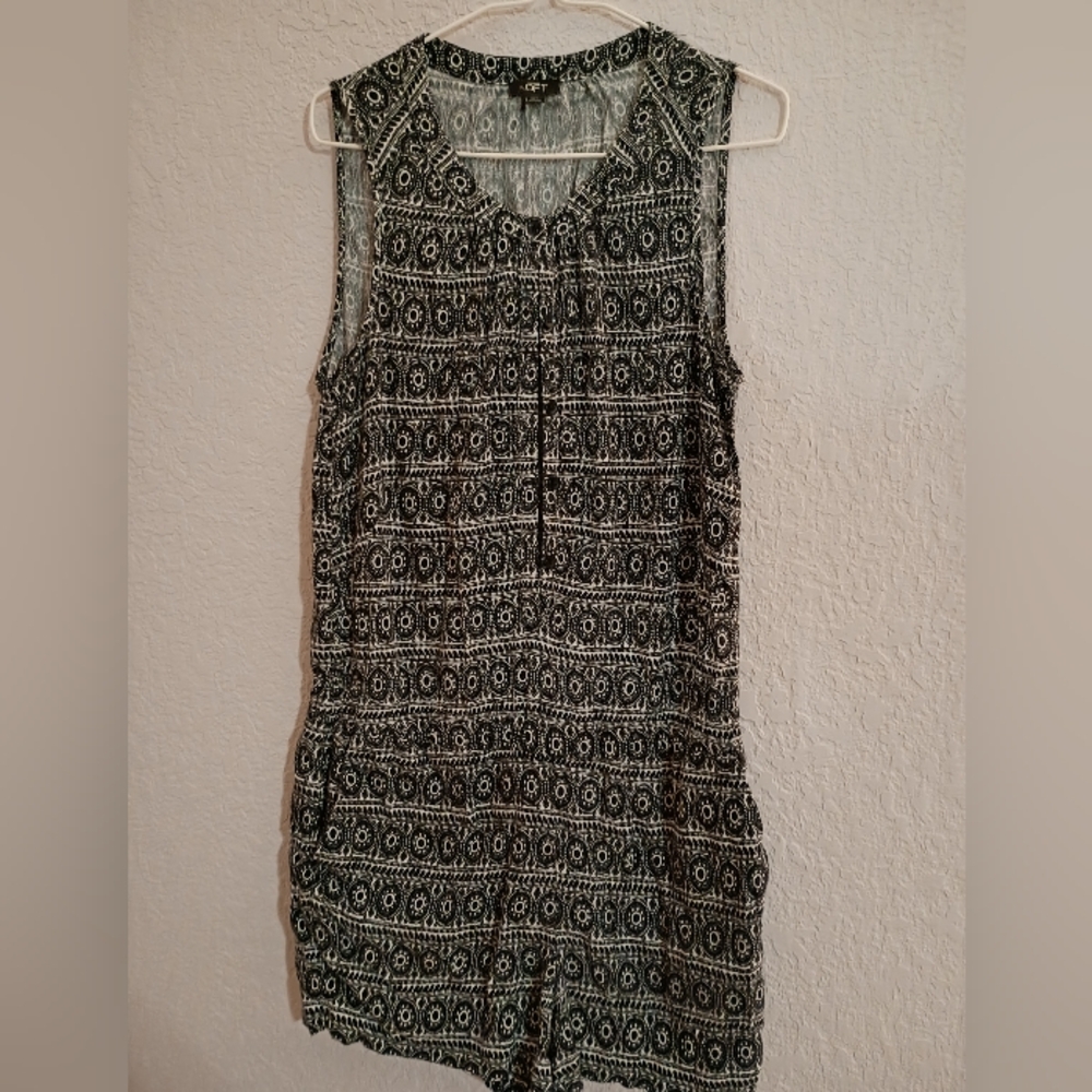LOFT Black and White Sleeveless ShortSet